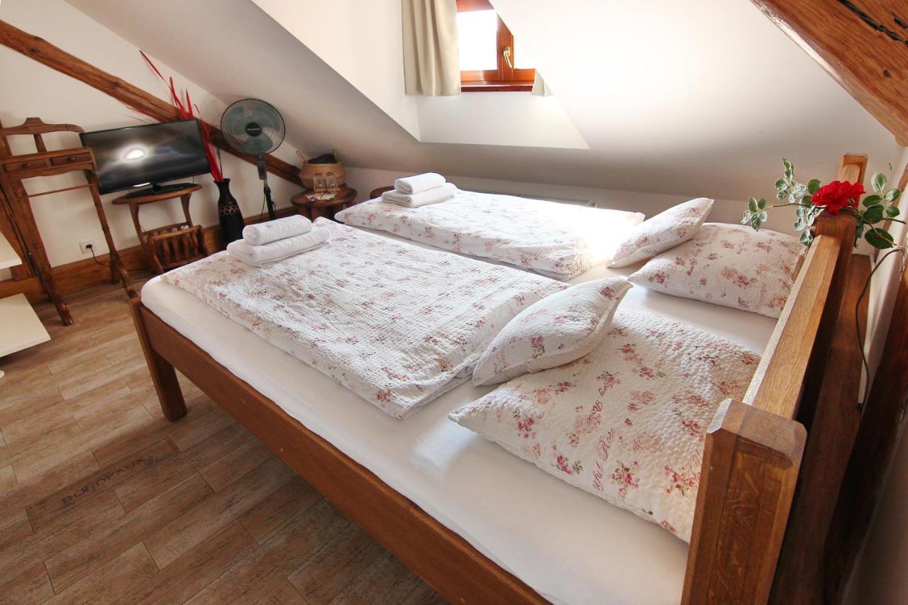 Apartmán House Of Roses Kutná Hora Exteriér fotografie